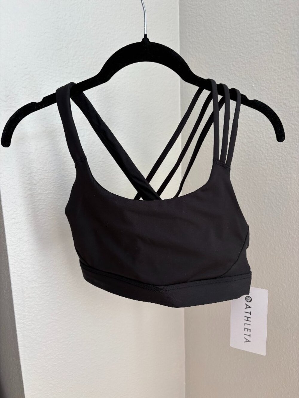 Athleta Strappy Crisscross Sports Bra, Black, Sz S, NWT